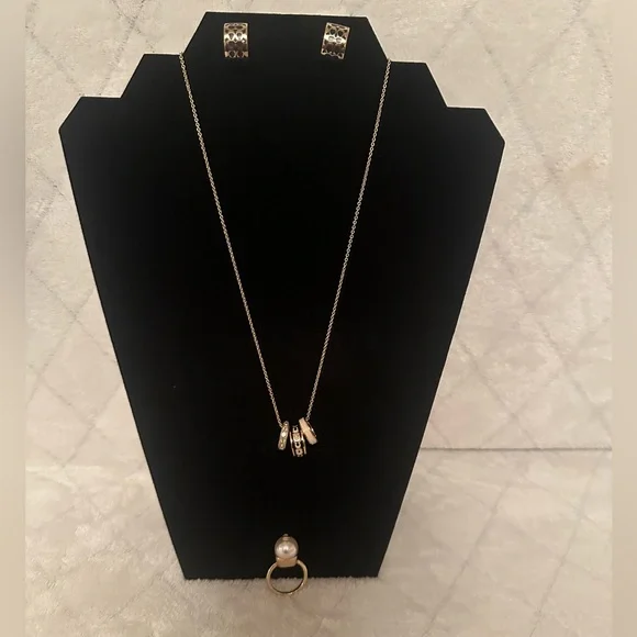 Coach Gold Earrings/Necklace with size 7 Pearl Accent ring - Picture 1 of 3